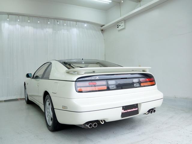 フェアレディZ 300ZX Tバールーフ OPカラー 新車保証書 社外キーレス スペアチタンキー 整備記録簿19枚 レザーパワーシート 中期型ウイング 純OPリヤウインドウスクリーン 純16AW オーディオ レーダー 電格ミラー(8枚目)
