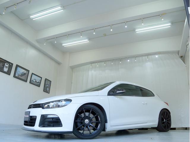 シロッコ Ｒ　２ＬターボＥＧ　６速ＤＳＧ　天張り張替済　ＡＤＶＡＮ１９インチＡＷ　Ｈ＆Ｒダウンサス（純正サス有り）　Ｆリップスポイラー　レザーパワーシート　純正ナビＴＶ　ＥＴＣ　キセノン　電動格納ミラー　スペアキー（6枚目）