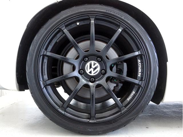 シロッコ Ｒ　２ＬターボＥＧ　６速ＤＳＧ　天張り張替済　ＡＤＶＡＮ１９インチＡＷ　Ｈ＆Ｒダウンサス（純正サス有り）　Ｆリップスポイラー　レザーパワーシート　純正ナビＴＶ　ＥＴＣ　キセノン　電動格納ミラー　スペアキー（14枚目）