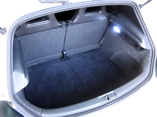 シロッコ Ｒ　２ＬターボＥＧ　６速ＤＳＧ　天張り張替済　ＡＤＶＡＮ１９インチＡＷ　Ｈ＆Ｒダウンサス（純正サス有り）　Ｆリップスポイラー　レザーパワーシート　純正ナビＴＶ　ＥＴＣ　キセノン　電動格納ミラー　スペアキー（40枚目）