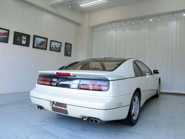 フェアレディZ 300ZXツインターボ Tバールーフ 車検取得済 純正OPカラー 後期型Fバンパー 純リヤスポ 新品サマータイヤ交換済 新車保証書 取説 スペアキー 社外キーレス ベロフキセノン Pシート 純16AW オーディオ 電格ミラー(9枚目)