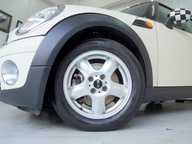 ＭＩＮＩ クーパー　正規ディーラー車　６ＭＴ　ナビ　バックカメラ　新車保証書　取説　整備記録簿Ｒ４．５，Ｒ２．６，Ｈ３０．５，Ｈ２８．５，Ｈ２６．５，Ｈ２４．５，Ｈ２２．５　ＥＴＣ　キセノン　フォグ　純正ＡＷ　電格ミラー（14枚目）
