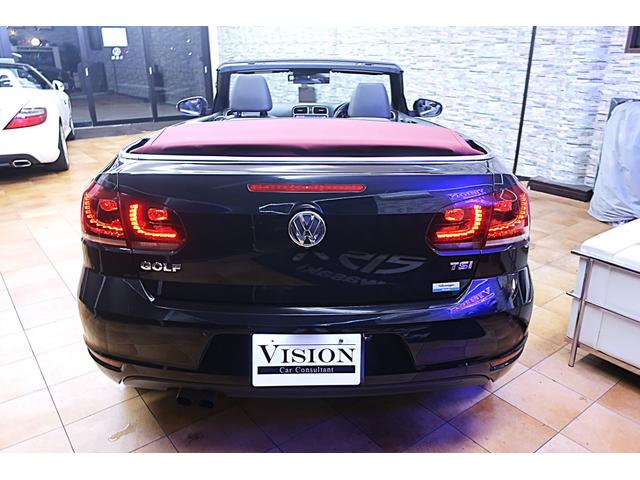 ゴルフカブリオレ 赤幌電動オープン 黒革ヒーター付きシート 社外ワイドナビ バックカメラ/ドラレコ/ETC クルコン キセノン/フォグランプ 本革ステアリング 純正17inAW 車検R9年12月 取説/新保/Sキー 直4IC付ターボ+Sチャージャー160ps/24.5kg・m(11枚目)