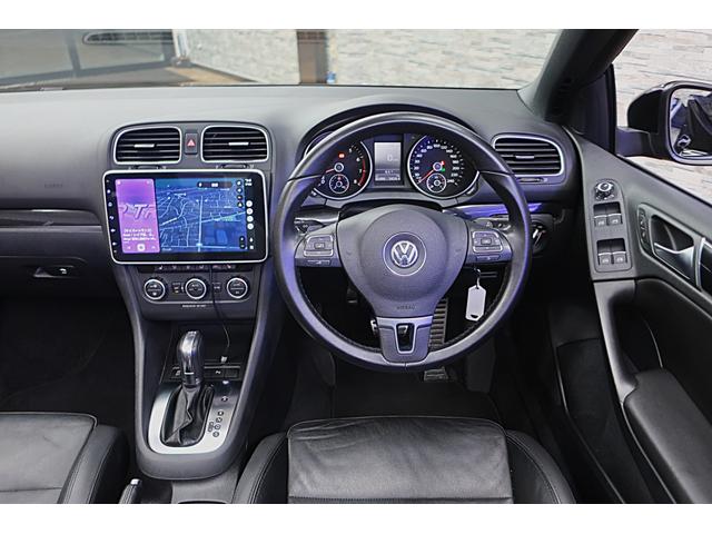 ゴルフカブリオレ 赤幌電動オープン 黒革ヒーター付きシート 社外ワイドナビ バックカメラ/ドラレコ/ETC クルコン キセノン/フォグランプ 本革ステアリング 純正17inAW 車検R9年12月 取説/新保/Sキー 直4IC付ターボ+Sチャージャー160ps/24.5kg・m(30枚目)