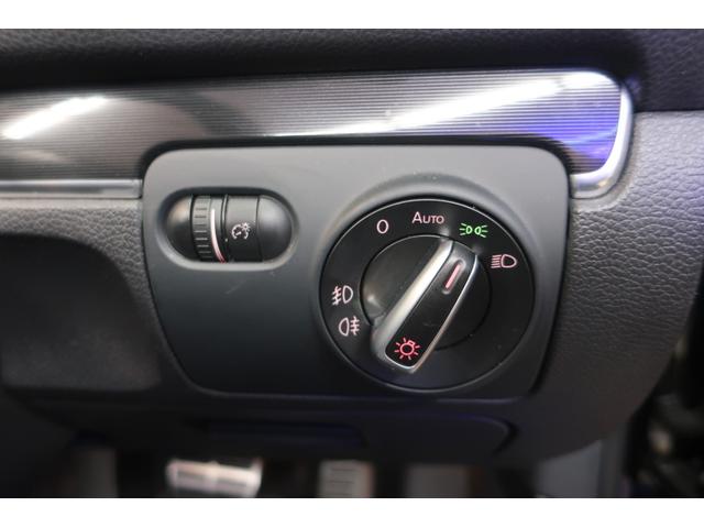 ゴルフカブリオレ 赤幌電動オープン 黒革ヒーター付きシート 社外ワイドナビ バックカメラ/ドラレコ/ETC クルコン キセノン/フォグランプ 本革ステアリング 純正17inAW 車検R9年12月 取説/新保/Sキー 直4IC付ターボ+Sチャージャー160ps/24.5kg・m(36枚目)