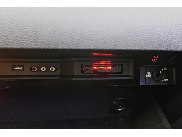 ゴルフカブリオレ 赤幌電動オープン 黒革ヒーター付きシート 社外ワイドナビ バックカメラ/ドラレコ/ETC クルコン キセノン/フォグランプ 本革ステアリング 純正17inAW 車検R9年12月 取説/新保/Sキー 直4IC付ターボ+Sチャージャー160ps/24.5kg・m(40枚目)