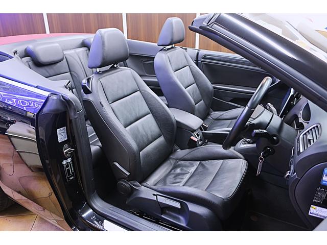 ゴルフカブリオレ 赤幌電動オープン 黒革ヒーター付きシート 社外ワイドナビ バックカメラ/ドラレコ/ETC クルコン キセノン/フォグランプ 本革ステアリング 純正17inAW 車検R9年12月 取説/新保/Sキー 直4IC付ターボ+Sチャージャー160ps/24.5kg・m(48枚目)