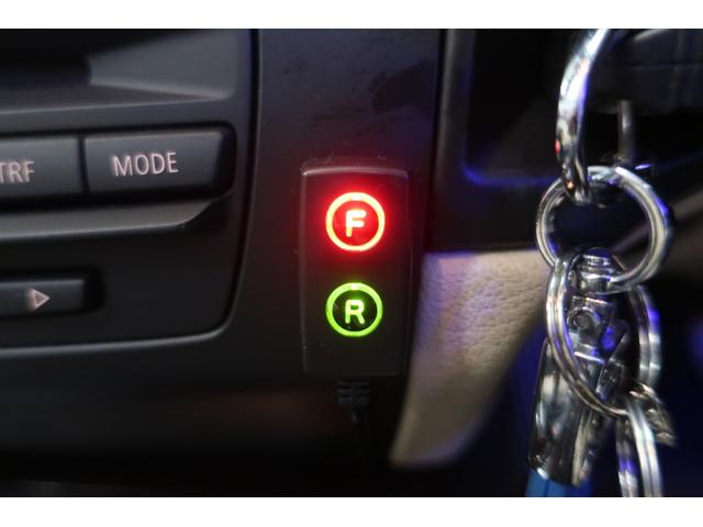 Ｚ４ ｓＤｒｉｖｅ２３ｉデザインピュアホワイト　直６エンジン　アイボリー本革ヒーター付シート＆ウッドインテリア　オートクルーズコントロール　キセノン　ワイドナビ／ＴＶ／Ｂカメラ／コーナーセンサー／ドラレコ　Ｇ１７ｉｎＡＷ　直６／２．５Ｌ２０４ｐｓパドル付６速ＡＴ（50枚目）