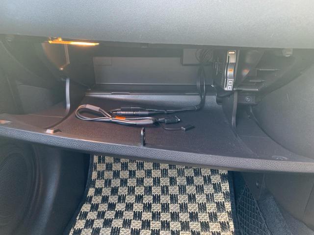 ＭＩＮＩ クーパー　クラブマン　限定車　ブリックレーン　後期　ルーフレール　リア回り同色　カバナ新品シートカバー　２ＤＩＮナビ　Ｂｌｕｅｔｏｏｔｈ　　ホットチョコレート　純正オプション１７インチ　ＤＳＣ（22枚目）