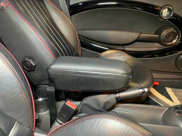 MINI クーパー クラブマン ハンプトン 純正革シート HDDナビ バックカメラ(10枚目)