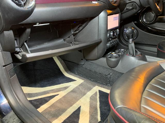 MINI クーパー クラブマン ハンプトン 純正革シート HDDナビ バックカメラ(16枚目)