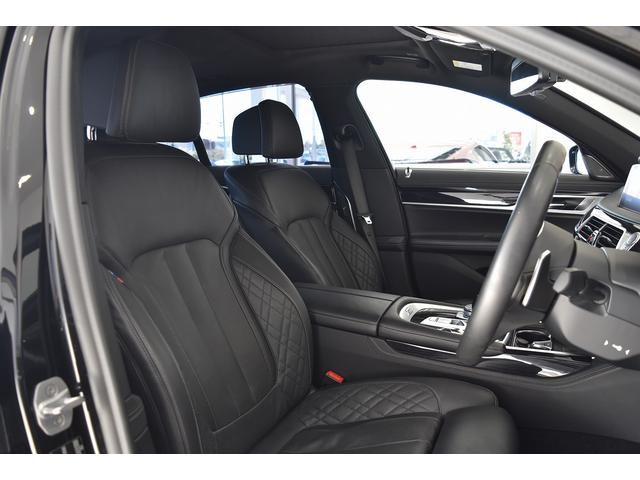 ７シリーズ ７４０ｉ　Ｍスポーツ　１オーナー　レザーシート　サンルーフ　純ナビ　フルセグ　ハーマンカードン　ドライビングアシスト　パーキングアシスト　純２０インチＡＷ　ＨＵＤ　ベンチレーション　パワーシート（6枚目）