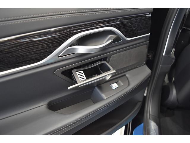 ７シリーズ ７４０ｉ　Ｍスポーツ　１オーナー　レザーシート　サンルーフ　純ナビ　フルセグ　ハーマンカードン　ドライビングアシスト　パーキングアシスト　純２０インチＡＷ　ＨＵＤ　ベンチレーション　パワーシート（34枚目）