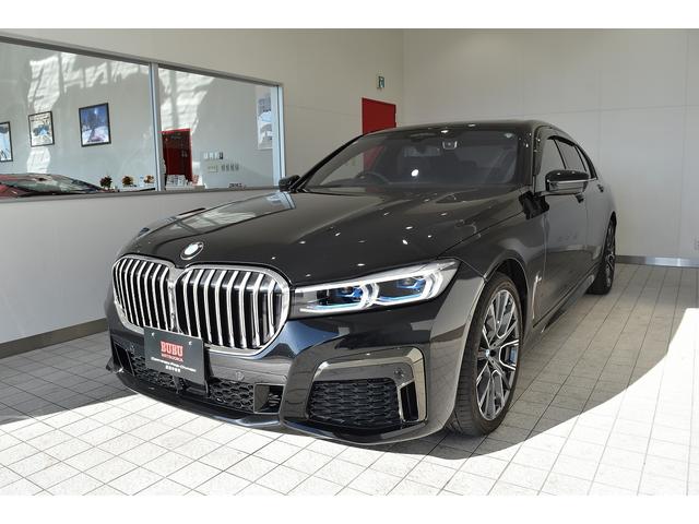 ７シリーズ ７４０ｉ　Ｍスポーツ　１オーナー　レザーシート　サンルーフ　純ナビ　フルセグ　ハーマンカードン　ドライビングアシスト　パーキングアシスト　純２０インチＡＷ　ＨＵＤ　ベンチレーション　パワーシート（56枚目）