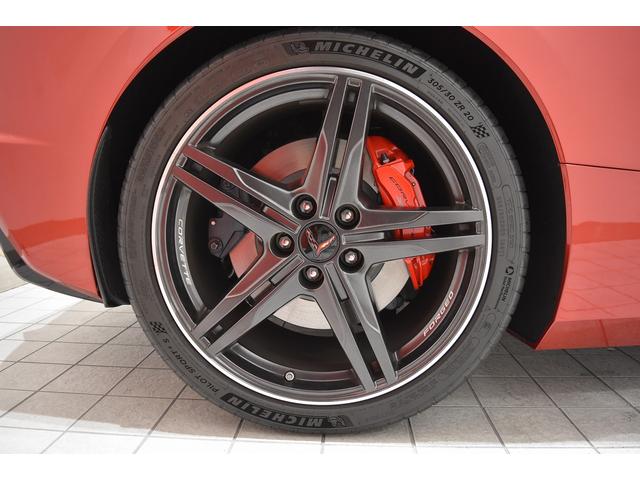 シボレーコルベット ３ＬＴ　１オーナー　ディーラー車　自社販売車両　スウェーデッドステアリング　ドアトリム　カーボンファイバールーフ　カーボンフラッシュリアスポイラー、ドアミラー　コンペティションバケットシート　社外Ｆスポイラー（17枚目）