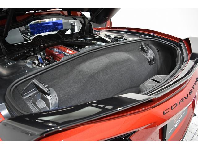 シボレーコルベット ３ＬＴ　１オーナー　ディーラー車　自社販売車両　スウェーデッドステアリング　ドアトリム　カーボンファイバールーフ　カーボンフラッシュリアスポイラー、ドアミラー　コンペティションバケットシート　社外Ｆスポイラー（35枚目）