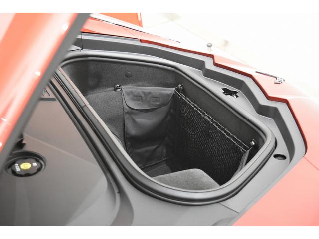 シボレーコルベット ３ＬＴ　１オーナー　ディーラー車　自社販売車両　スウェーデッドステアリング　ドアトリム　カーボンファイバールーフ　カーボンフラッシュリアスポイラー、ドアミラー　コンペティションバケットシート　社外Ｆスポイラー（36枚目）