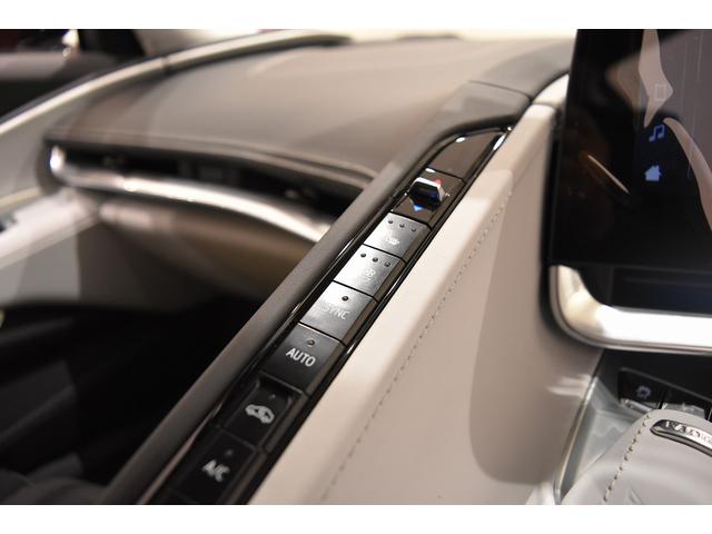 シボレーコルベット ３ＬＴ　１オーナー　ディーラー車　自社販売車両　スウェーデッドステアリング　ドアトリム　カーボンファイバールーフ　カーボンフラッシュリアスポイラー、ドアミラー　コンペティションバケットシート　社外Ｆスポイラー（51枚目）