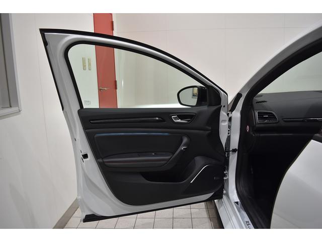 お客様のカーライフに、「品質と笑顔を」これが、私たちにとって大きな喜びであります。そのために何が出来るのか。　こだわり抜いた品質をもとにトータルサービスのご提供を致しております。