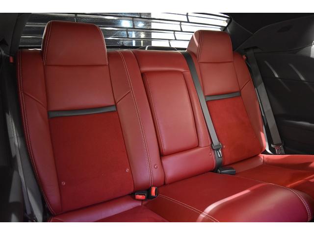 ダッジ・チャレンジャー 392 SRT8 新車並行 サンルーフ パドルシフト レッドハーフレザーシート 純正20インチAW シートヒーター ブレンボブレーキ クルーズコントロール パワーシート 社外ナビ バックカメラ ETC(25枚目)