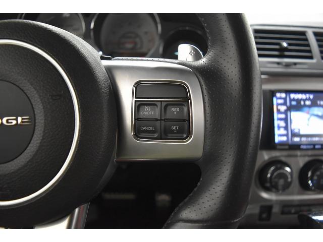 ダッジ・チャレンジャー 392 SRT8 新車並行 サンルーフ パドルシフト レッドハーフレザーシート 純正20インチAW シートヒーター ブレンボブレーキ クルーズコントロール パワーシート 社外ナビ バックカメラ ETC(36枚目)