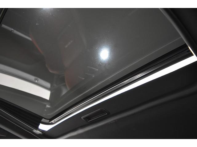 ダッジ・チャレンジャー 392 SRT8 新車並行 サンルーフ パドルシフト レッドハーフレザーシート 純正20インチAW シートヒーター ブレンボブレーキ クルーズコントロール パワーシート 社外ナビ バックカメラ ETC(43枚目)