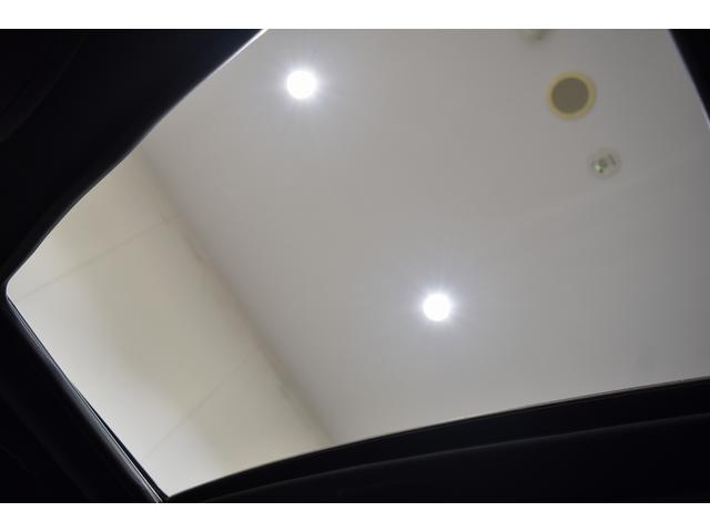 ダッジ・チャレンジャー 392 SRT8 新車並行 サンルーフ パドルシフト レッドハーフレザーシート 純正20インチAW シートヒーター ブレンボブレーキ クルーズコントロール パワーシート 社外ナビ バックカメラ ETC(44枚目)