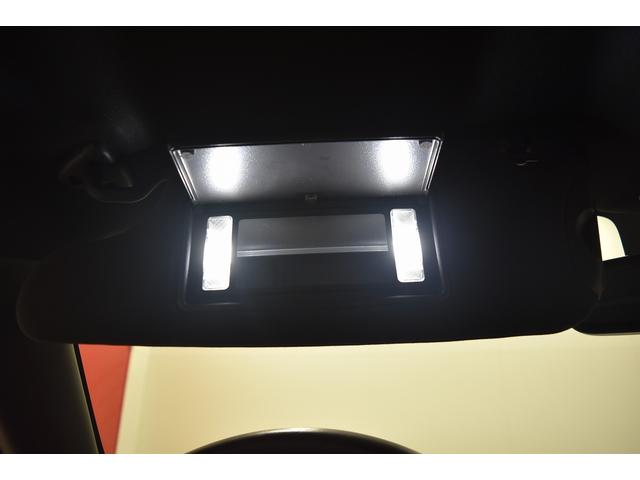 ダッジ・チャレンジャー 392 SRT8 新車並行 サンルーフ パドルシフト レッドハーフレザーシート 純正20インチAW シートヒーター ブレンボブレーキ クルーズコントロール パワーシート 社外ナビ バックカメラ ETC(47枚目)