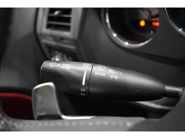 ダッジ・チャレンジャー 392 SRT8 新車並行 サンルーフ パドルシフト レッドハーフレザーシート 純正20インチAW シートヒーター ブレンボブレーキ クルーズコントロール パワーシート 社外ナビ バックカメラ ETC(51枚目)