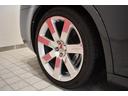 輸入車ディーラーとして長年の経験と実績に基づいた細かな自社基準による仕入れ、さらに第三者機関を介した客観的な車両状態の鑑定。 私たちの商品は、それらの厳しい品質チェックを経て初めて店頭に並びます。