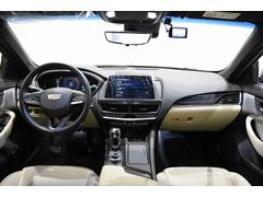 当社にて『カービューティーＰＲＯボディコーティング施工』を承ります。大切な愛車のボディをしっかりとお守りいたします！詳しい施工内容についてはスタッフまでお気軽にご相談ください。 6