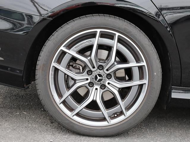 Ｅクラス Ｅ２２０ｄ　スポーツ　認定・ＡＭＧラインインエリアパッケージ・エクスクルーシブパッケージ・パノラミックスライディングルーフ・Ｂｕｒｍｅｓｔｅｒサラウンドサウンドシステム・ヘッドアップディスプレイ（13枚目）