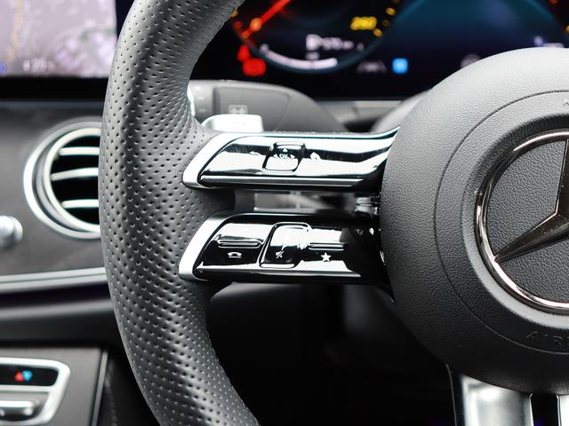 Ｅクラス Ｅ２２０ｄ　スポーツ　認定・ＡＭＧラインインエリアパッケージ・エクスクルーシブパッケージ・パノラミックスライディングルーフ・Ｂｕｒｍｅｓｔｅｒサラウンドサウンドシステム・ヘッドアップディスプレイ（21枚目）