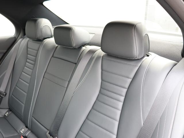 Ｅクラス Ｅ２２０ｄ　スポーツ　認定・ＡＭＧラインインエリアパッケージ・エクスクルーシブパッケージ・パノラミックスライディングルーフ・Ｂｕｒｍｅｓｔｅｒサラウンドサウンドシステム・ヘッドアップディスプレイ（32枚目）