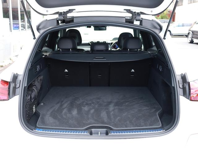 ＧＬＣ ＧＬＣ３５０ｅ４ＭスポツＥＤスタＡＭＧレザエクスクＰ　認定・ＡＭＧレザーエクスクルーシブパッケージ・パノラミックスライディングルーフ・Ｂｕｒｍｅｓｔｅｒサラウンドサウンドシステム・アンビエントライトプレミアム（17枚目）