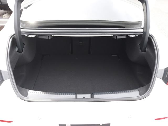 CLAクラス CLA200d AMGラインパッケージ 認定・AMGラインパッケージ・マルチビームLEDヘッドライト・アダプティブハイビームアシストプラス・パワーシート(運転席・助手席)・シートヒーター(運転席・助手席)(17枚目)