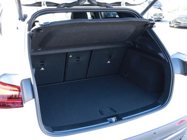 ＧＬＡクラス ＧＬＡ１８０　ＡＭＧラインパッケージ　認定・ＡＭＧラインパッケージ・シートヒーター（運転席・助手席）・メモリー付パワーシート（運転席・助手席）・マルチビームＬＥＤヘッドライト・アダプティブダンピングシステム付サスペンション（16枚目）