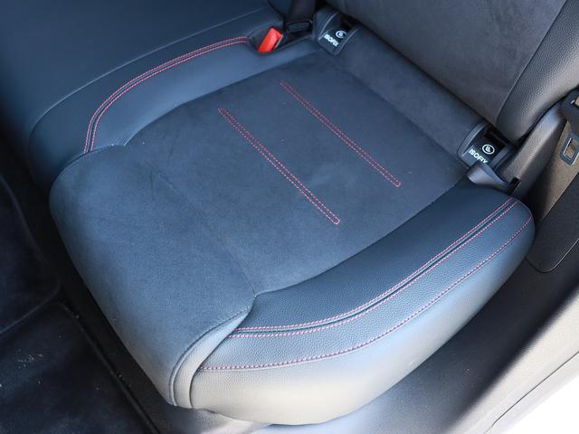 ＧＬＡクラス ＧＬＡ１８０　ＡＭＧラインパッケージ　認定・ＡＭＧラインパッケージ・シートヒーター（運転席・助手席）・メモリー付パワーシート（運転席・助手席）・マルチビームＬＥＤヘッドライト・アダプティブダンピングシステム付サスペンション（34枚目）