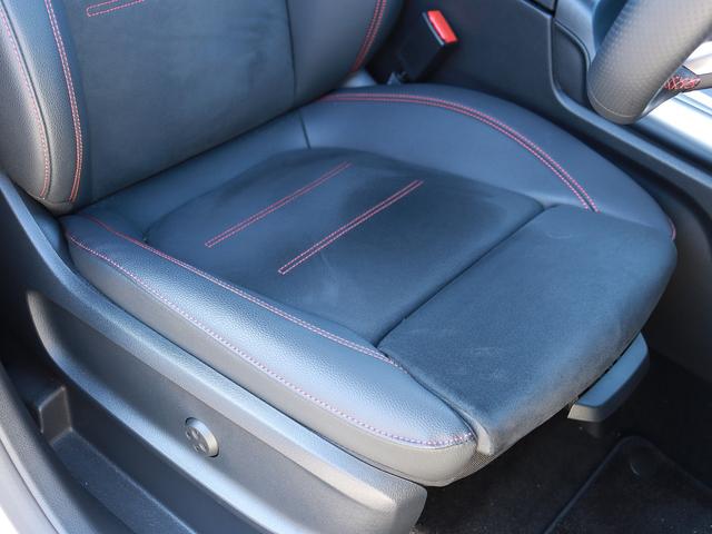 ＧＬＡクラス ＧＬＡ１８０　ＡＭＧラインパッケージ　認定・ＡＭＧラインパッケージ・シートヒーター（運転席・助手席）・メモリー付パワーシート（運転席・助手席）・マルチビームＬＥＤヘッドライト・アダプティブダンピングシステム付サスペンション（38枚目）