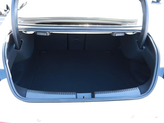 ＣＬＡクラス ＣＬＡ２００ｄ　ＡＭＧラインパッケージ　認定・ＡＭＧラインパッケージ・パノラミックスライディングルーフ・マルチビームＬＥＤヘッドライト・パワーシート（運転席・助手席）・シートヒーター（運転席・助手席）（17枚目）