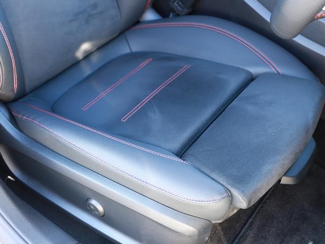 ＣＬＡクラス ＣＬＡ２００ｄ　ＡＭＧラインパッケージ　認定・ＡＭＧラインパッケージ・パノラミックスライディングルーフ・マルチビームＬＥＤヘッドライト・パワーシート（運転席・助手席）・シートヒーター（運転席・助手席）（37枚目）