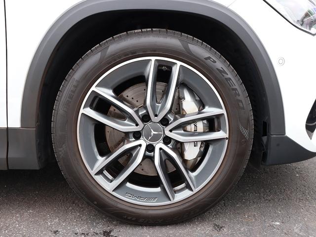 目に見えるもの、手に触れるものすべてが上質なときを演出する安心かつ心地よい移動空間。ずっと走っていたくなる至福な時間を是非！！