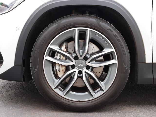 私たちは「自ら考え、自ら行動する。」数多くのお客様と”一生涯「笑顔」のおつきあい”　のために、何が出来るかとことん考え、スタッフ一人ひとりがお客様の気持ちになって行動することを常に心がけております。