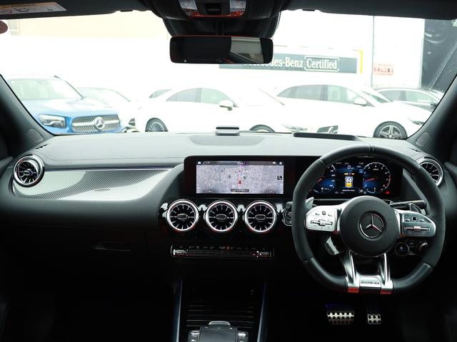 メルセデス・ベンツの定める厳しい基準をクリアしたお車のみをご案内しております。納車前整備はメーカー規定に基づき最大１００項目にも及ぶ点検を熟練のメカニックによって行いご納車させていただきます。