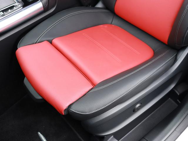 目に見えるもの、手に触れるものすべてが上質なときを演出する安心かつ心地よい移動空間。ずっと走っていたくなる至福な時間を是非！！