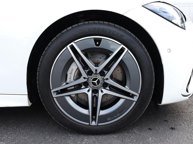 目に見えるもの、手に触れるものすべてが上質なときを演出する安心かつ心地よい移動空間。ずっと走っていたくなる至福な時間を是非！！