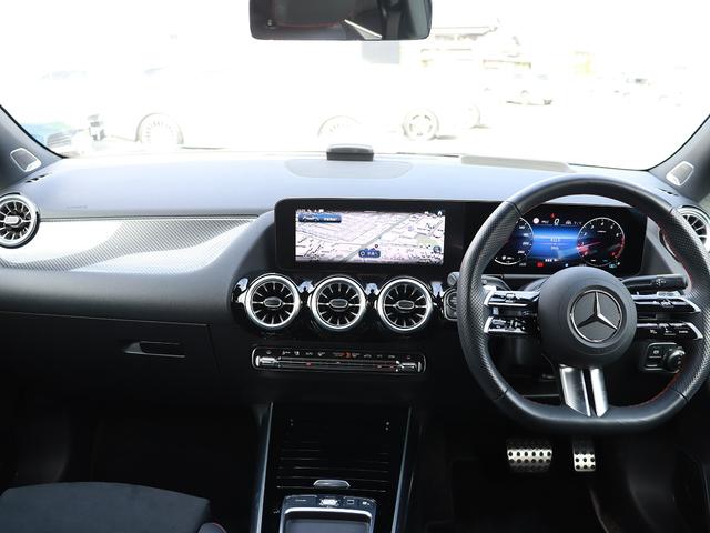 メルセデス・ベンツの定める厳しい基準をクリアしたお車のみをご案内しております。納車前整備はメーカー規定に基づき最大１００項目にも及ぶ点検を熟練のメカニックによって行いご納車させていただきます。