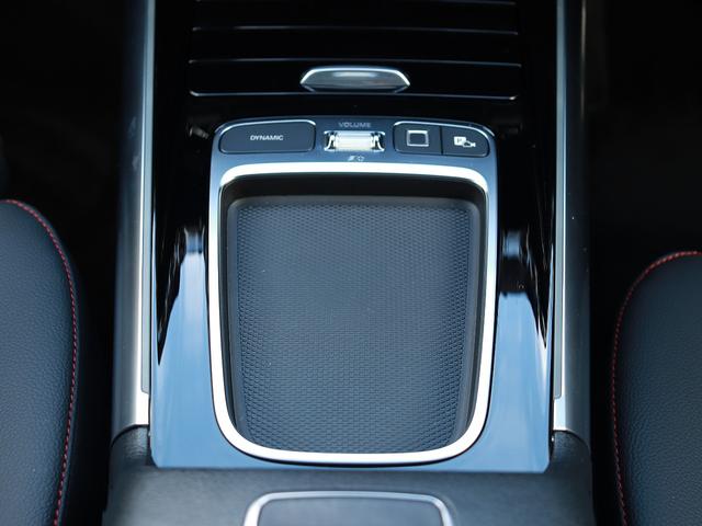 最新鋭設備と機器を導入した専用工場で、メルセデス・ベンツ日本から認定された有資格者と国際認定故障診断士が整備いたします。