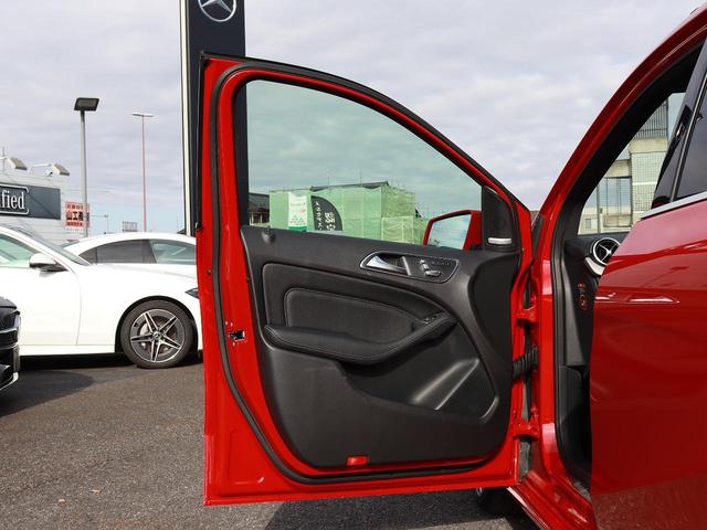 ������ʋ@�ւ������p�̂��q�l�͍Ŋ��w�F��֐��u���ˉw�v�ł��B�d�Ԃł��z���̂��q�l�́A���O�ɂ��A�����������܂�����w�܂ł��}���ɏオ��܂��B