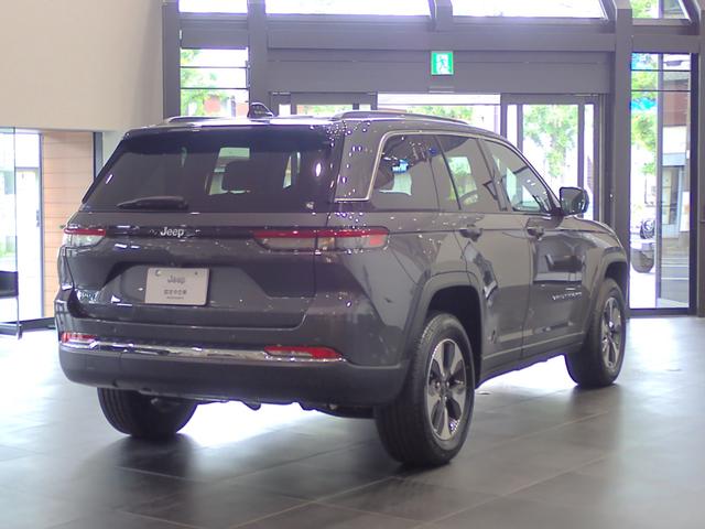 ジープ・グランドチェロキー4xe リミテッド 4xe 認定中古車 当店デモカー プラグインハイブリッド 純正ドラレコ アダプティブクルーズコントロール シートヒーター ベンチレーション付きフロントシート(17枚目)